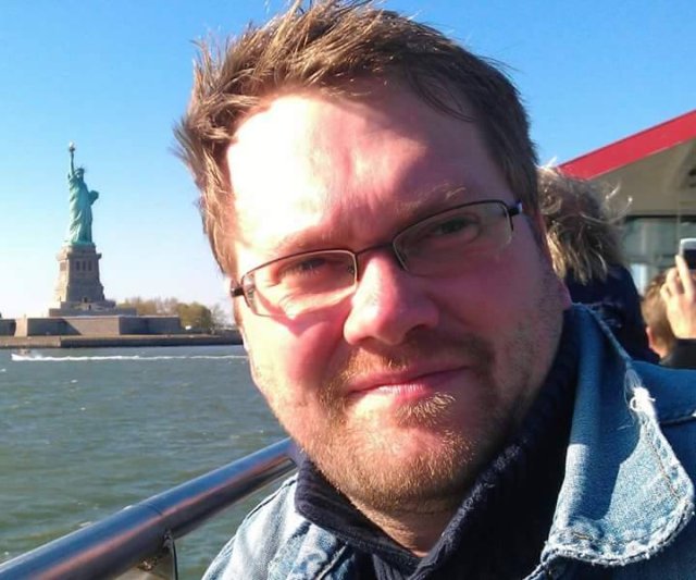 Marcus Grätsch ist Ko-Vorsitzender des »Left Forum«, eine jährliche internationale Konferenz linker Initiativen und Organisationen in New York. 2016 kamen dort 4000 Teilnehmer zusammen. Grätsch ist in Deutschland geboren, war in Berlin in der »Interventionistischen Linken« aktiv und lebt und arbeitet seit 2012 in New York. Mit ihm sprach für »nd« Elsa Koester.