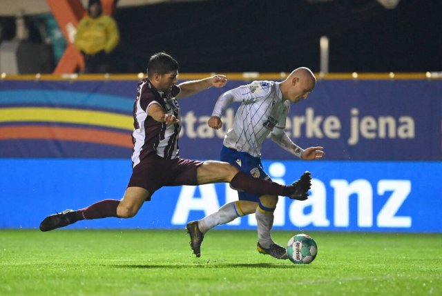 Mit unbedingtem Willen will Marcel Stutters (l.) BFC Dynamo den Aufstieg in die 3. Liga schaffen