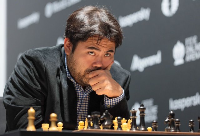 Der US-Amerikaner Hikaru Nakamura spielt derzeit überraschend erfolgreich beim Grand Prix in Berlin. Dabei investierte der Internet-Streamer viel weniger Zeit in die Turniervorbereitung als all seine Kontrahenten.