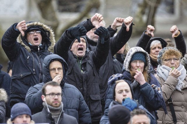 Anti-Alles-Aktion, Gegendemonstranten bei einem Auftritt von Olaf Scholz