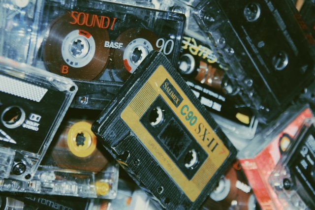 Ermöglichte es, Indie-Künstler*innen, Kult zu werden: die Kassette