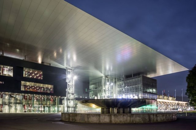 Das Kultur- und Kongresszentrum Luzern (KKL), entworfen von Jean Nouvel