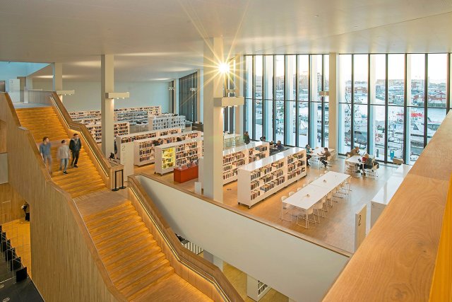 Innenansicht der Bibliothek