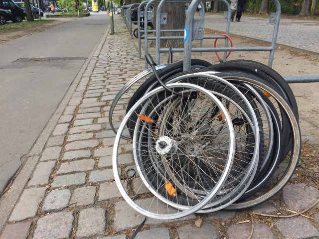 Auch ein Fahrradbügel schützt nicht vor Diebstahl – wenn man nur...