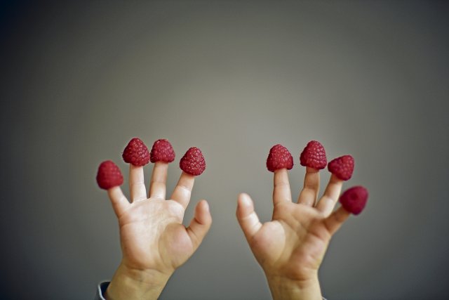 Auch ein Vorteil veganer Ernährung: mit Tomatennudeln wäre das nicht so lustig.