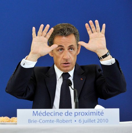 Pr&#228;sident Sarkozy in N&#246;ten Fotos: dpa; AFP