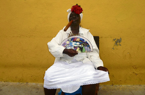 Von wegen Schnappschuss - ein Foto von der Havanna-Mama ist nur im Tausch gegen einen CUC zu bekommen.