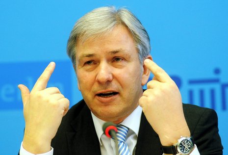 Mal so, mal anders - Klaus Wowereit antwortet.